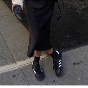 Brand new black sambas M 5.5 W 7.0